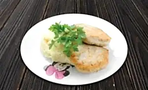 Котлетки из индейки с пюре